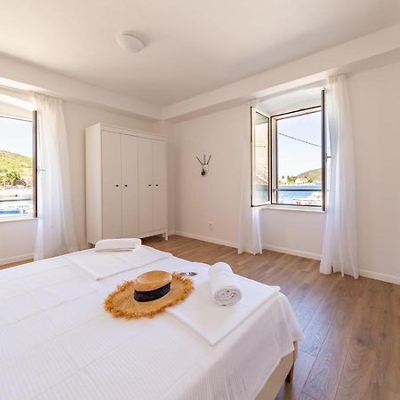 Central Seaside Residence Vis Luaran gambar