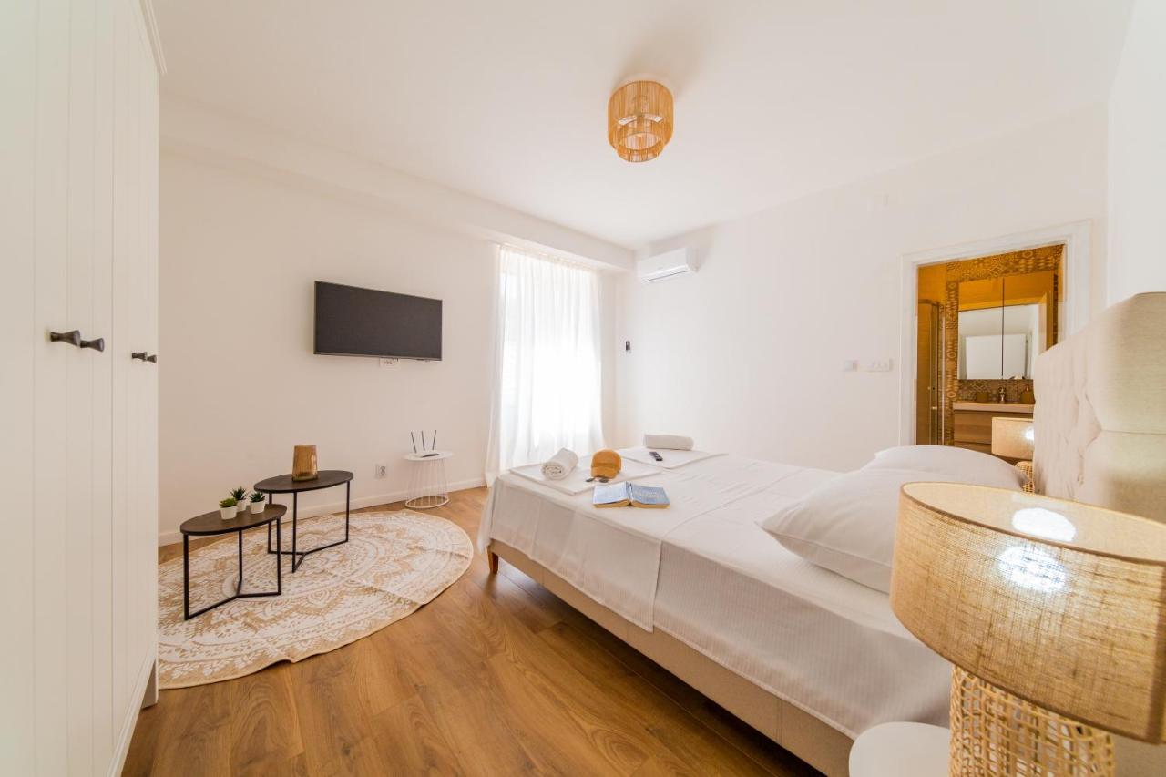 Central Seaside Residence Vis Luaran gambar