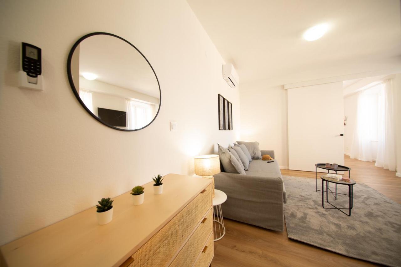 Central Seaside Residence Vis Luaran gambar