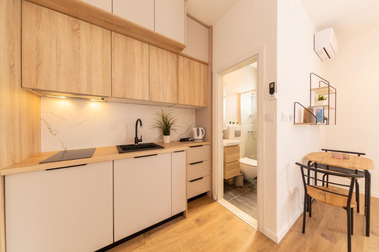 Central Seaside Residence Vis Luaran gambar