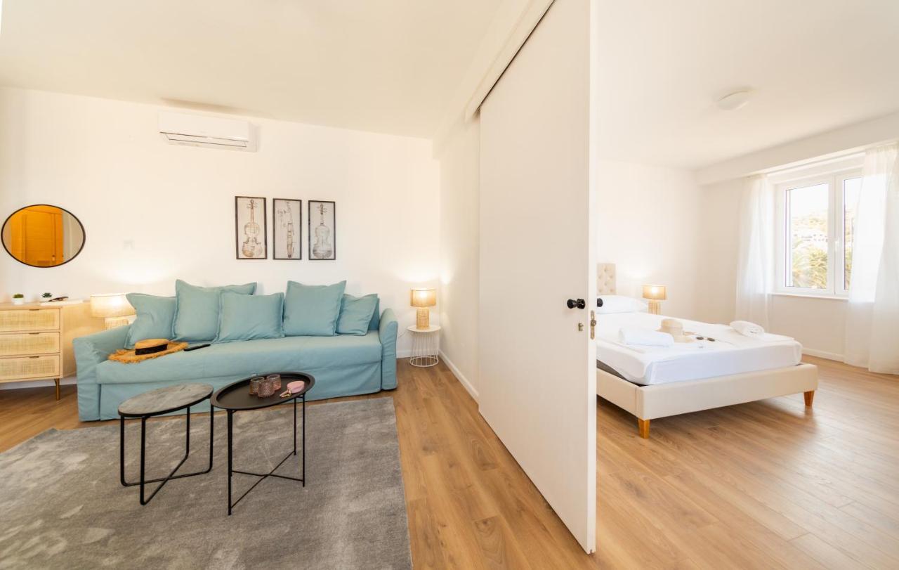Central Seaside Residence Vis Luaran gambar
