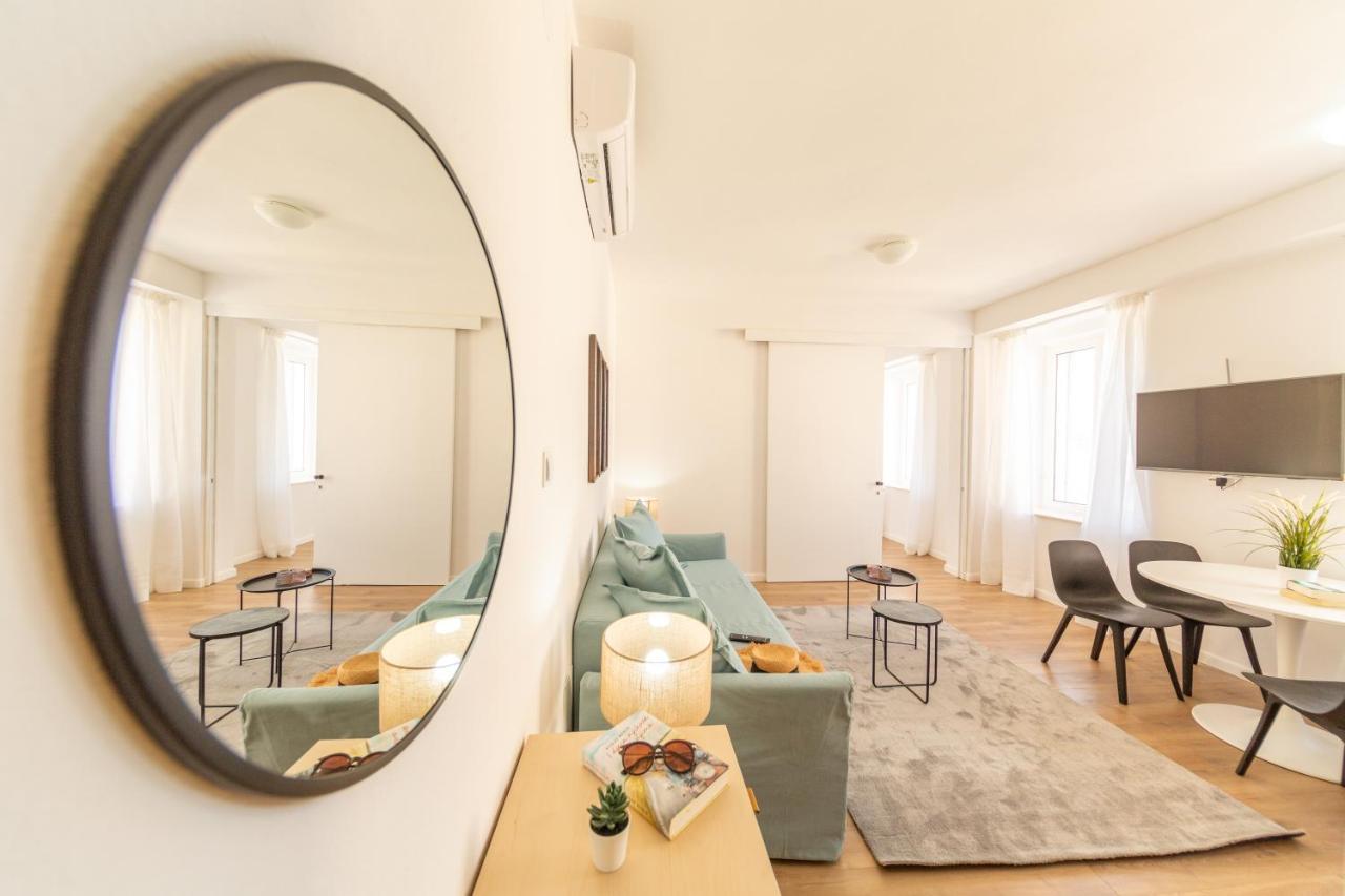 Central Seaside Residence Vis Luaran gambar